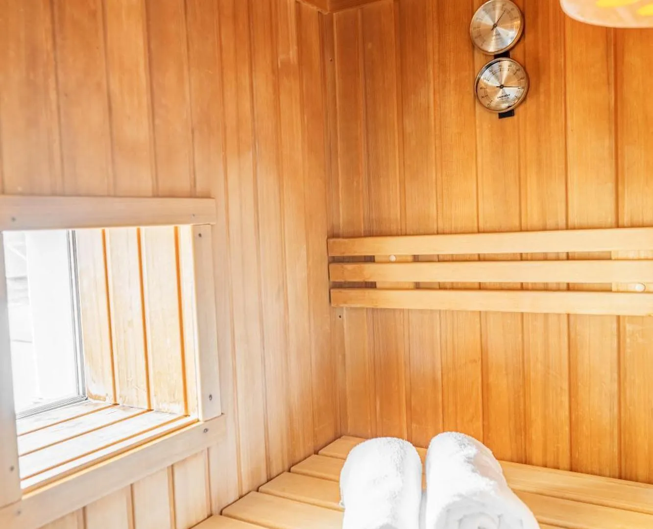 Hotel Penthouse Mit Whirlpool, Sauna, Dachterrasse Und Schwedenofen Altotting